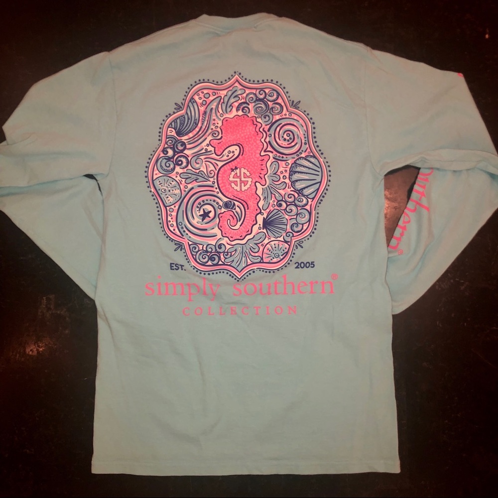 LIKE NEW SIMPLY SOUTHERN LONG SLEEVE